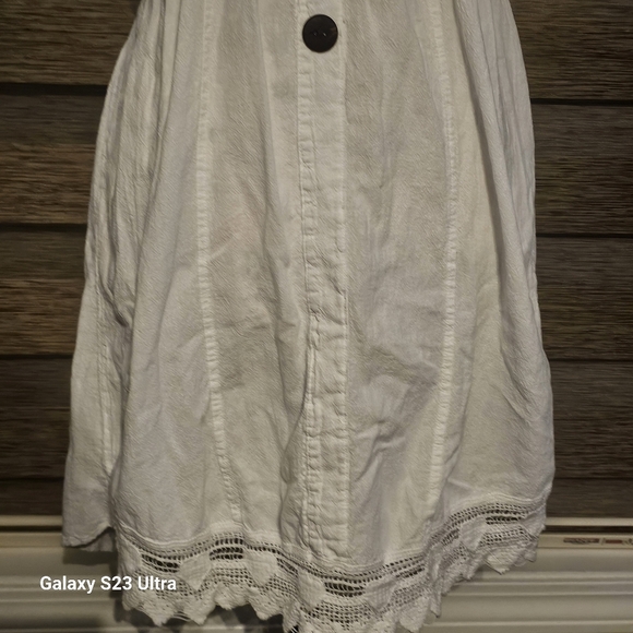 Halter button white Dress - Picture 5 of 12